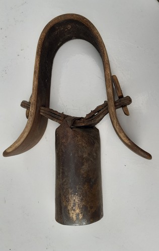 Sonnaille ancienne cloche - ,